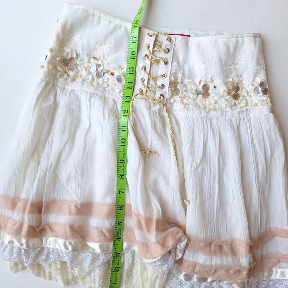 Vintage Layered Skirt With Lace and HandSewn Sequins Made in Hong Kong - Picture 3 of 6